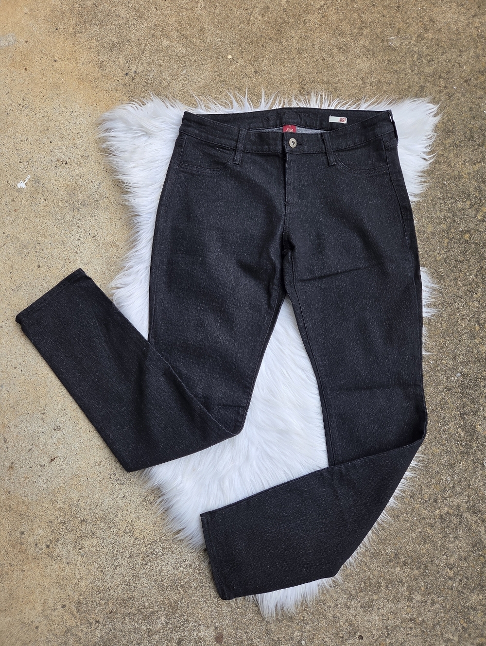 Arizona Jean Company Charcoal Skinny Jeans - Size 11